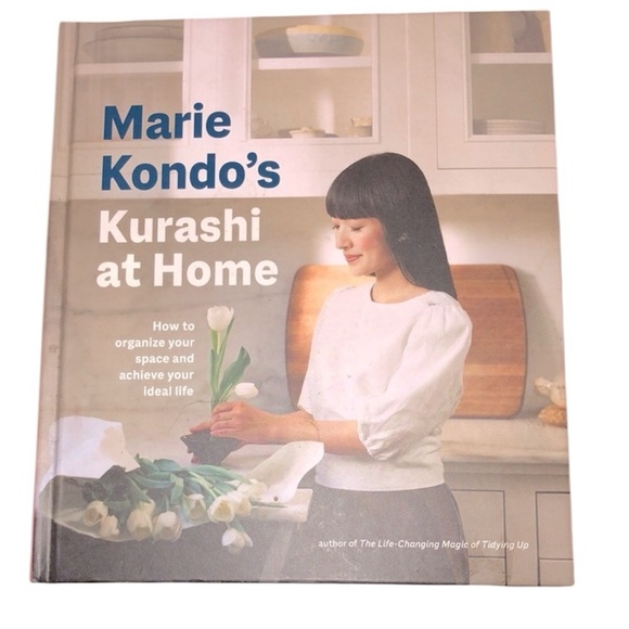 Marie Kondos tidy up minimalist coffee table hardcover book - Picture 1 of 11